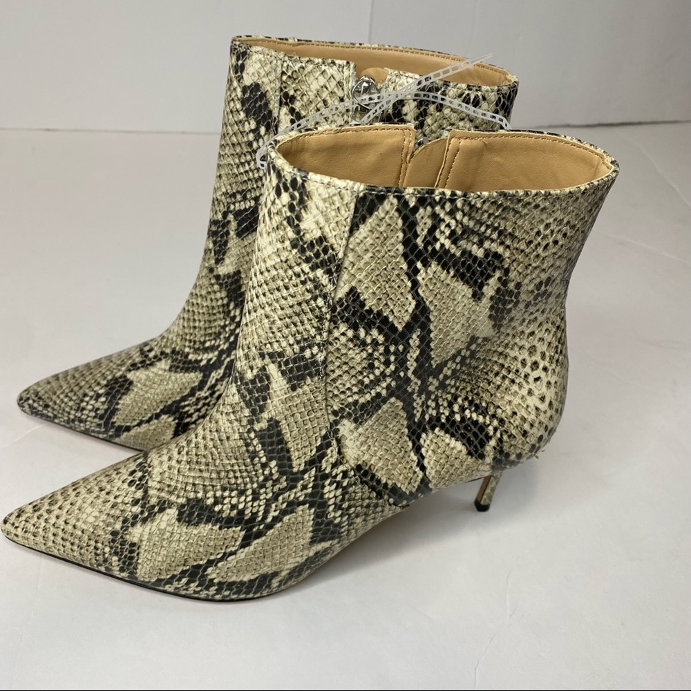 Womens Snakeskin Embossed Boots - Picture 5 of 8